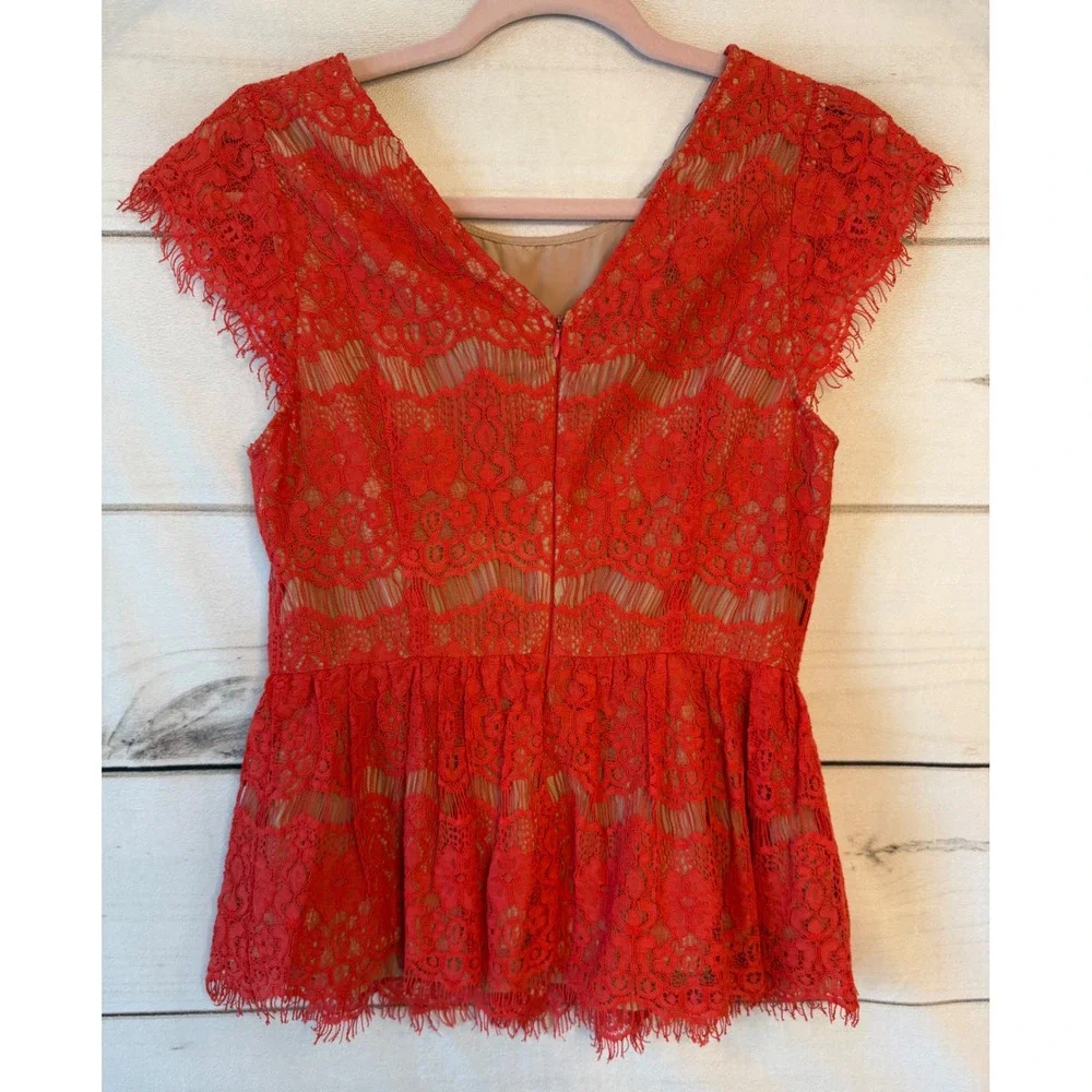 Maeve Anthropologie Red Orange Lace Peplum Top Eyelash Trim V-Back XS - Picture 5 of 6